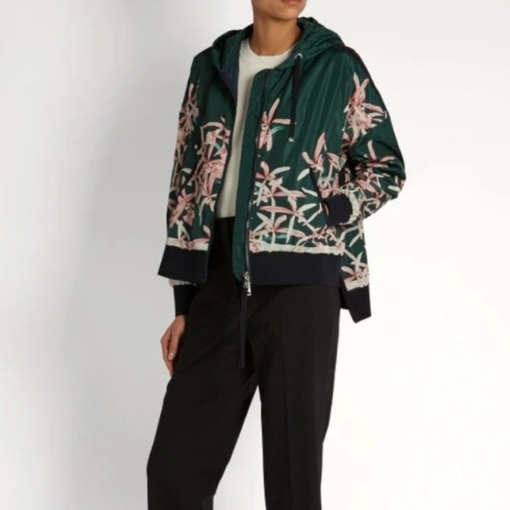 Moncler Womens Green Floral Feminine Edgy Luxury Oversized Windbreaker Size 2